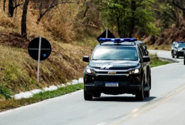 Quatro menores e um jovem são detidos por homicídio em Cáceres MT