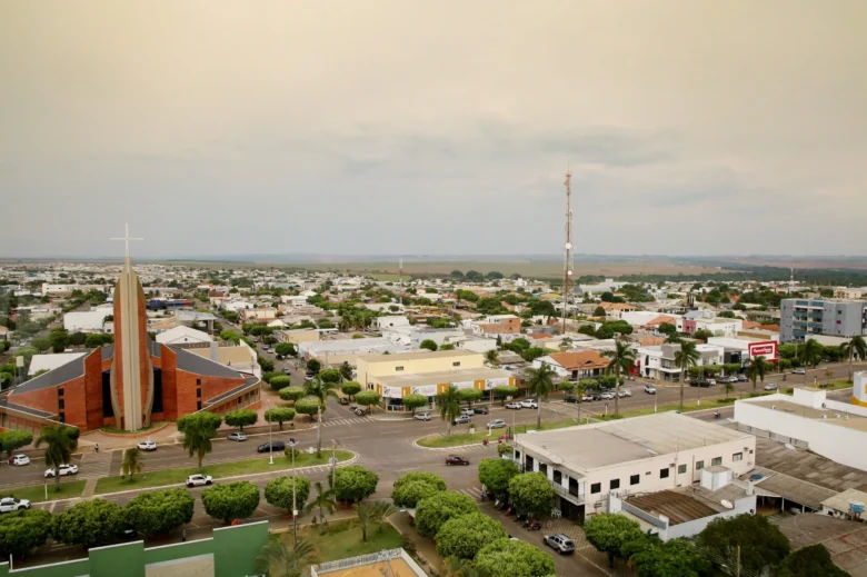 Qual municipio de Mato Grosso esta transformando o agronegocio em excelencia de vida