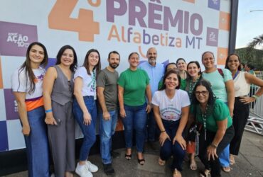 Secretario municipal de Educacao de Cuiaba prestigia premiacao do Alfabetiza MT