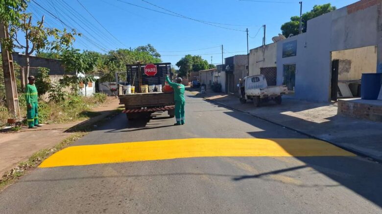 Varzea Grande intensifica instalacao de quebra molas para garantir mais seguranca viaria 1