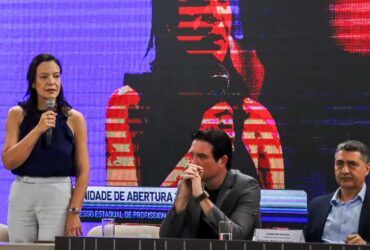 Varzea Grande marca presenca na abertura do 12o Congresso Estadual de Profissionais do Crea MT