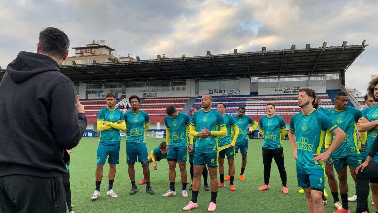 Brusque x Itabaiana ao vivo: onde assistir, escalações e prognóstico da Série C 2025. Imagem: Daniel Fachinelli/ BFC