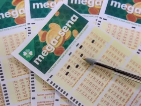 22/06/2023 - Brasília - Mega-Sena, concurso da Mega-Sena, jogos da Mega-Sena, loteria da Mega-Sena. - Volantes da Mega Sena sendo preenchidos para apostas em casas lotéricas da Caixa. Foto: Rafa Ne