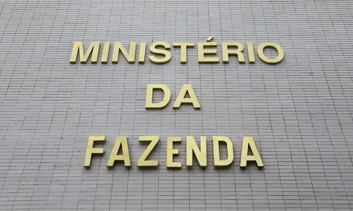 CMN revisa regulamentação de crédito para empresas afetadas pelo tarifaço