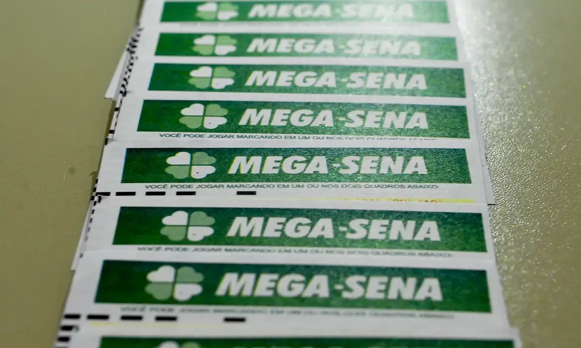 Mega-Sena acumula e prêmio chega a R$ 8 milhões
