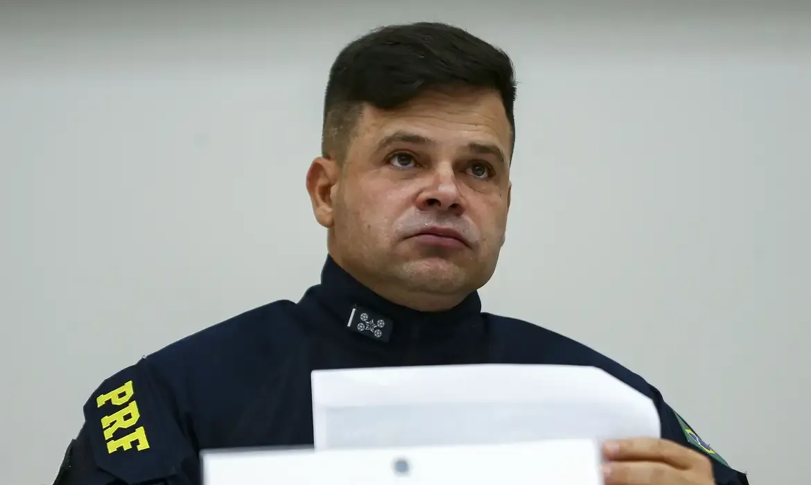 Condenação obriga ex-diretor da PRF a pagar multa de R$ 546 mil por uso político