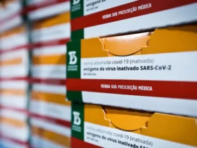 Chegada de 59.800 doses da vacina CoronaVac (17.03.2021) Foto: Breno Esaki/Agência Saúde DF