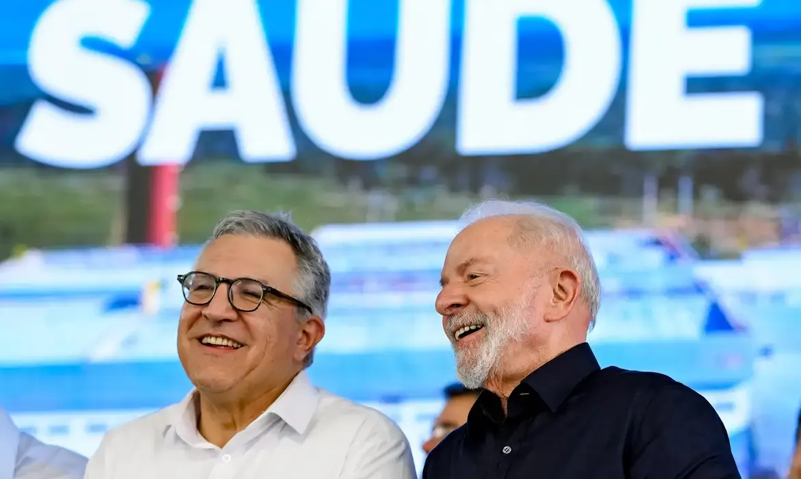 Lula defende Mais Médicos e soberania na saúde após sanções dos EUA