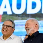 Lula defende Mais Médicos e critica bloqueio dos EUA a Cuba