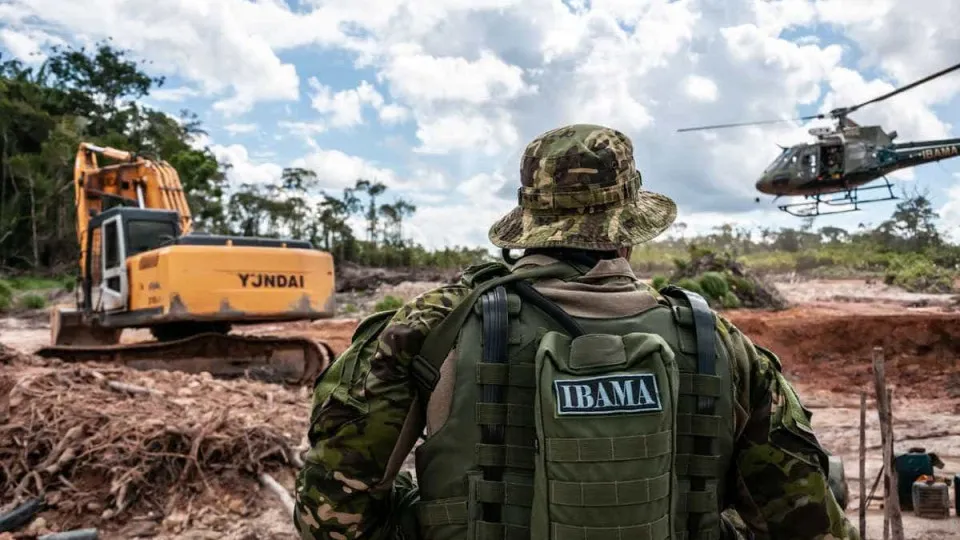 Garimpo ilegal leva Ibama a destruir centenas de máquinas na Terra Indígena Sararé