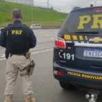 Ônibus clandestino é apreendido pela PRF durante viagem irregular com 35 passageiros