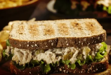sanduíche de atum