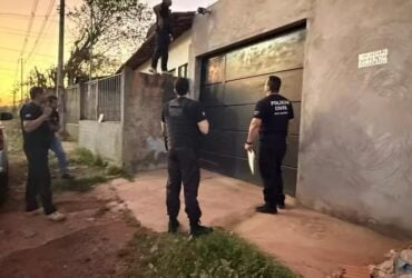 Polícia prende grupo que aplicava golpes em vendas de carros em Cuiabá