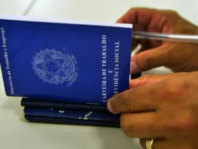 Brasil cria 147 mil empregos com carteira assinada em agosto