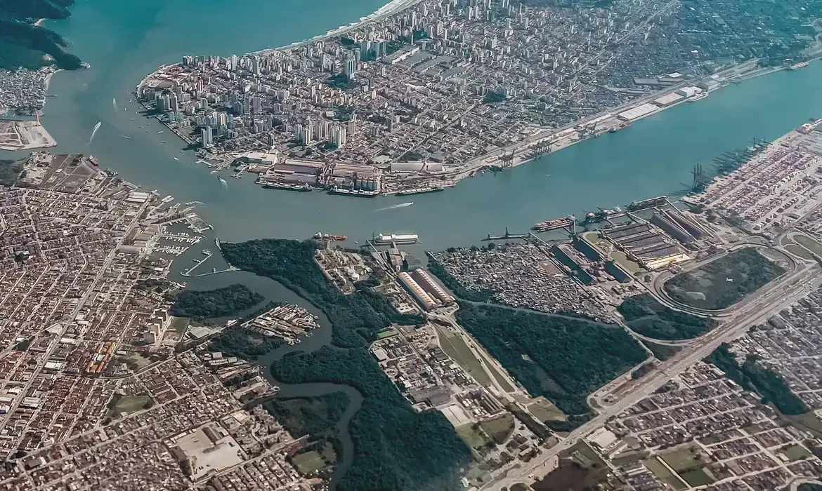 Leilão do Tecon 10 vai dobrar capacidade de contêineres em Santos