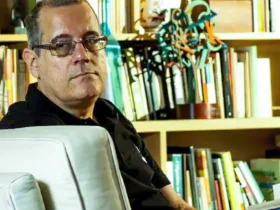 Escritor é empossado como novo imortal da ABL