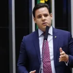 Moraes autoriza Bolsonaro a receber visita de relator da anistia
