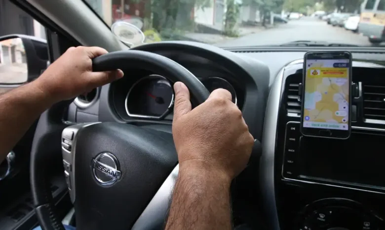 PGR rejeita vínculo trabalhista entre motoristas e aplicativos