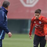 Chile x Uruguai: onde assistir, horário e escalações da última rodada das Eliminatórias. Imagem: Divulgação Seleção Chilena