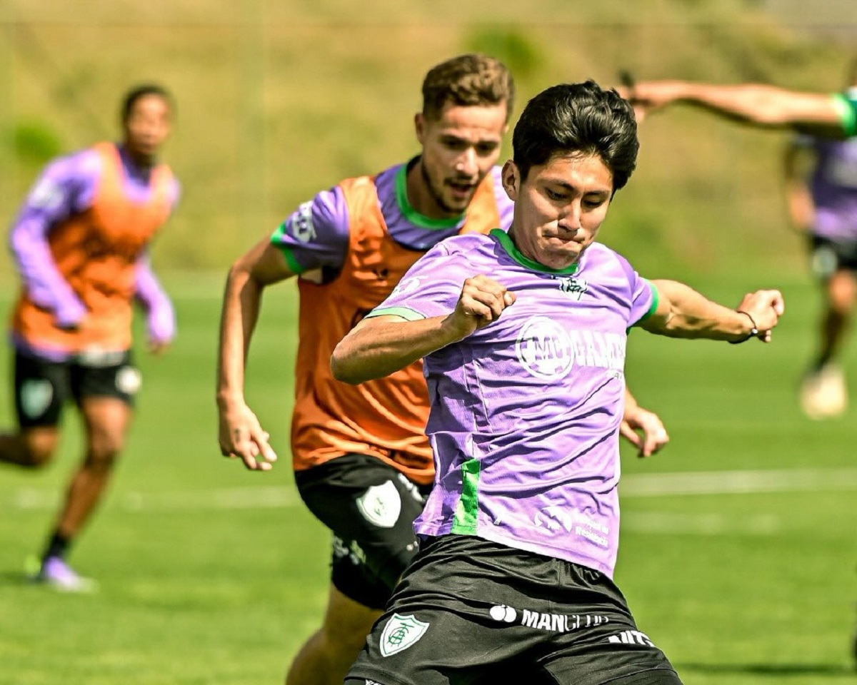 Atlético-GO x América-MG: Onde assistir ao vivo, escalações e tudo sobre o duelo da Série B. Imagem: Mourão Panda/América-MG Atlético-GO x América-MG: Onde assistir ao vivo, escalações e tudo sobre o duelo da Série B. Imagem: Mourão Panda/América-MG