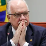 Fachin é alvo de agressão em universidade de Curitiba