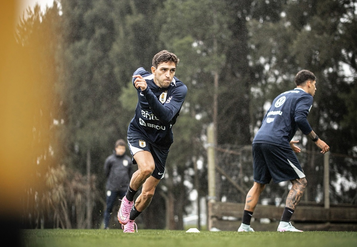 Uruguai x Peru nas Eliminatórias da Copa: onde assistir e escalações. Imagem: AUF