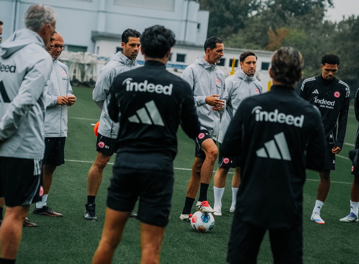 Bayer Leverkusen x Eintracht Frankfurt: onde assistir, escalações e tudo sobre o duelo da Bundesliga. Imagem: Divulgação Frankfurt