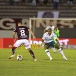 Lance do jogo entre Ferroviária x Cuiabá. Imagem: AssCom Dourado