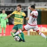Lance de Cuiabá x CRB. Imagem: AssCom Dourado