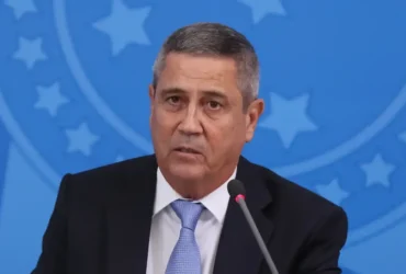 Perda de patente militar pode atingir envolvidos em golpe de Estado