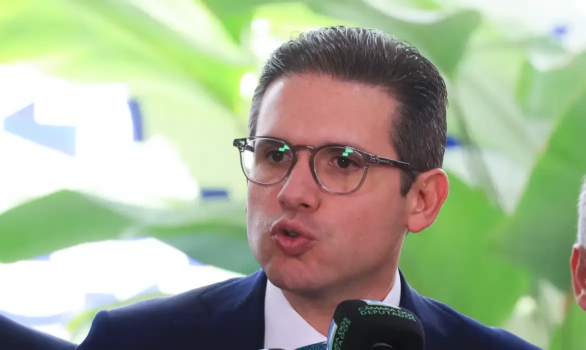 Motta pauta PEC que fortalece blindagem de parlamentares contra denúncias