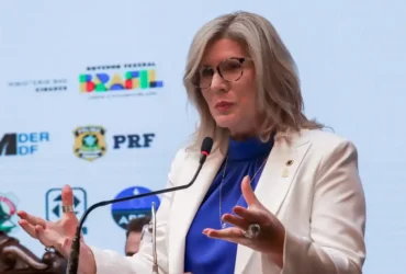 Brasil apresenta plano para reduzir mortes no trânsito