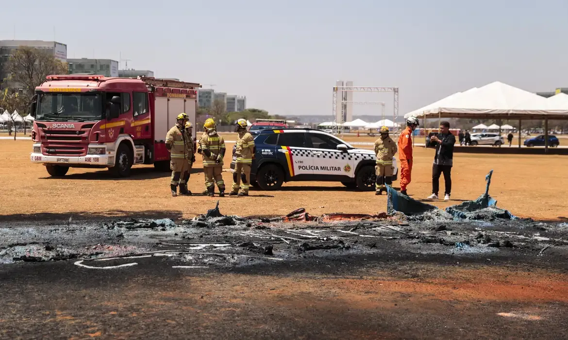 Polícia prende suspeito de incêndio em banheiros químicos na Esplanada