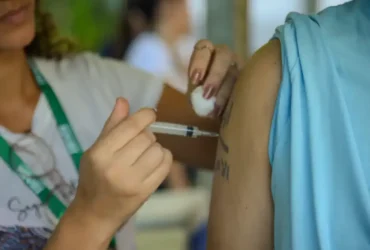 Consulta pública discute inclusão da vacina herpes no SUS para idosos