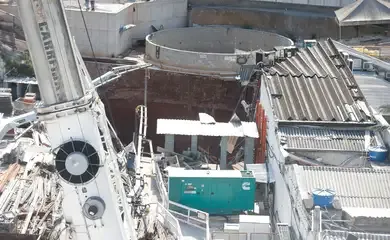 Metrô descarrila na Linha 4-Amarela e fecha estação em São Paulo