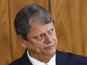 Moraes solicita parecer da PGR sobre investigação de Tarcísio