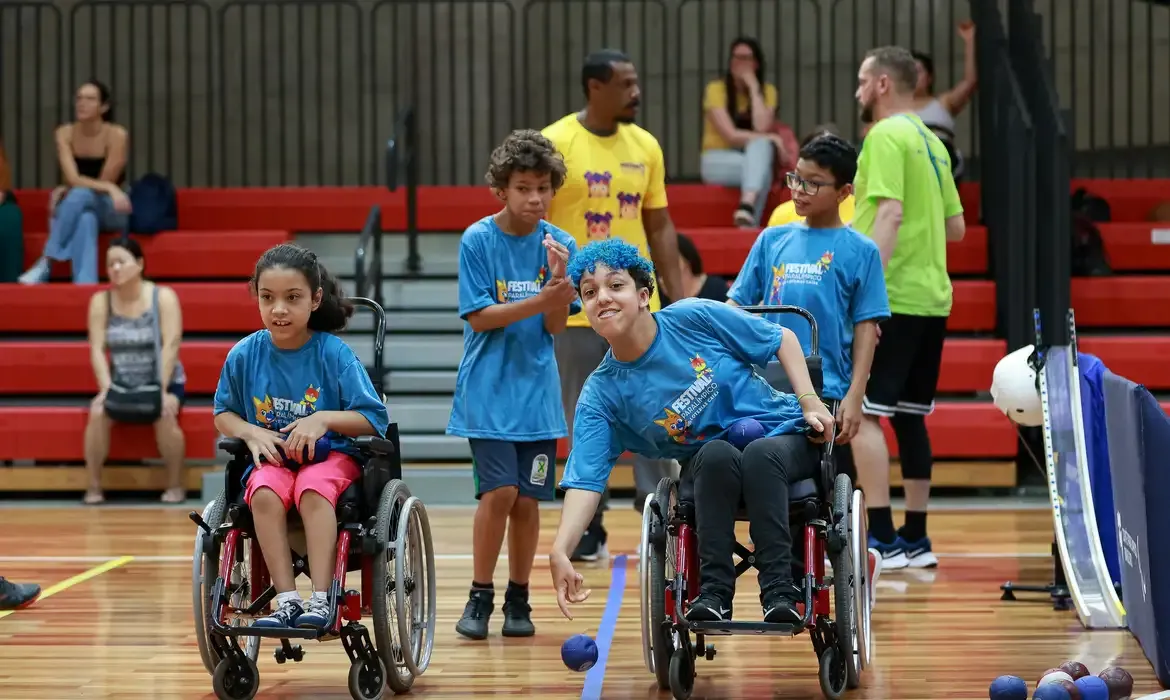 Festival reúne mais de 20 mil jovens em edição paralímpica nacional