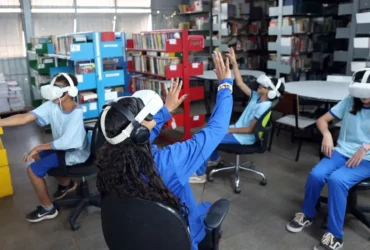 Rádio Nacional da Amazônia celebra o bioma com realidade virtual em escola do DF