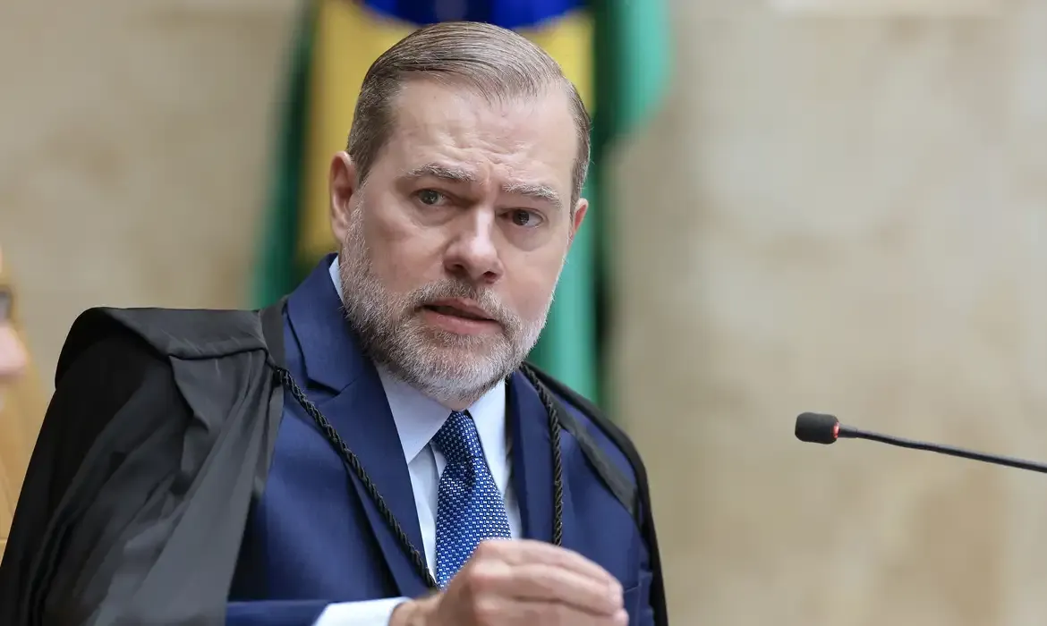 Toffoli determina prazo de dez dias para Câmara se manifestar sobre PEC da Blindagem