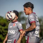 Vila Nova x Remo: onde assistir, escalações e detalhes do jogo pela Série B. Imagem: @betocorreaphoto