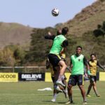 Volta Redonda x Criciúma: onde assistir ao vivo, escalações e análise da Série B. Imagem: @ecacrescimos COMKT-VRFC