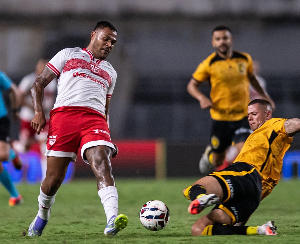 Criciúma x CRB: onde assistir, escalações e tudo sobre o duelo decisivo pela Série B. Imagem: @franciscocedrimfotografia Criciúma x CRB: onde assistir, escalações e tudo sobre o duelo decisivo pela Série B. Imagem: @franciscocedrimfotografia