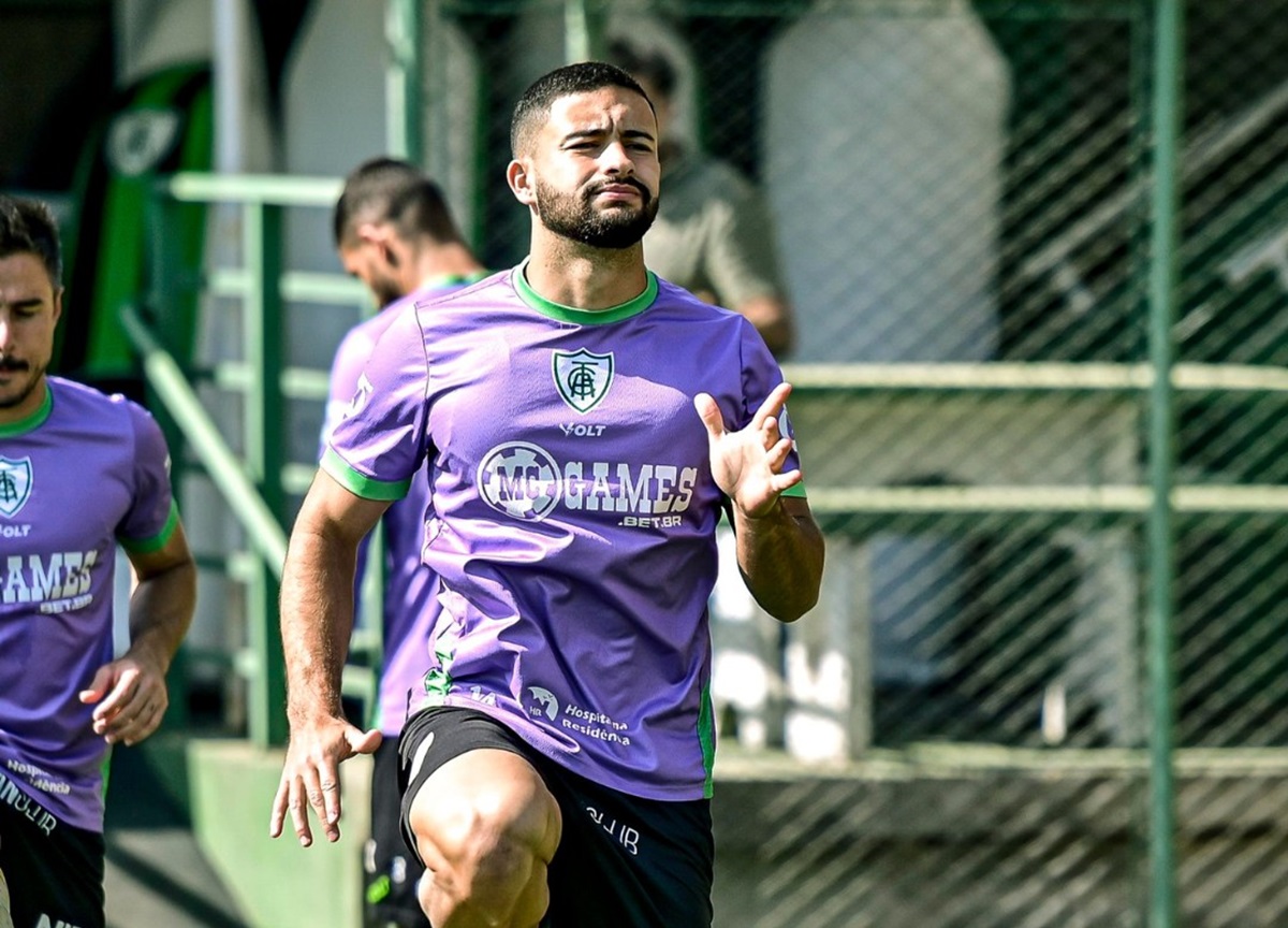 Paysandu x América-MG: onde assistir, escalações e tudo sobre o jogo da Série B. Imagem: @photompanda América Paysandu x América-MG: onde assistir, escalações e tudo sobre o jogo da Série B. Imagem: @photompanda América