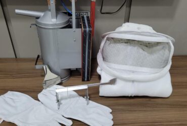 Apicultores do programa Vitamel de Sorriso recebem kits de protecao para trabalho