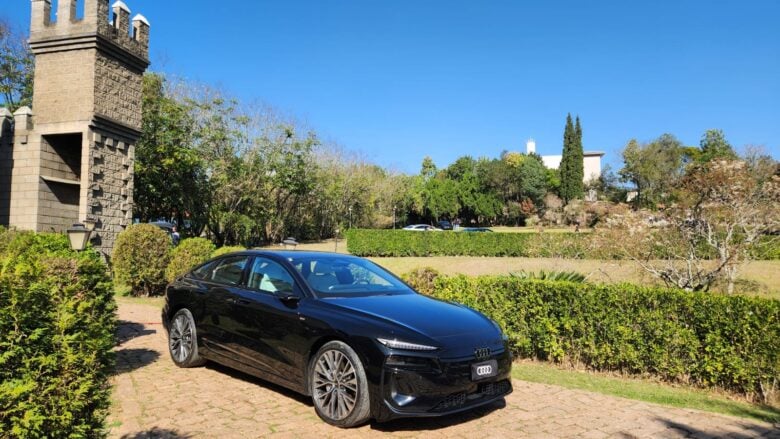 Audi une luxo desempenho e tecnologia no A6 Sportback e tron Sergio Dias 1