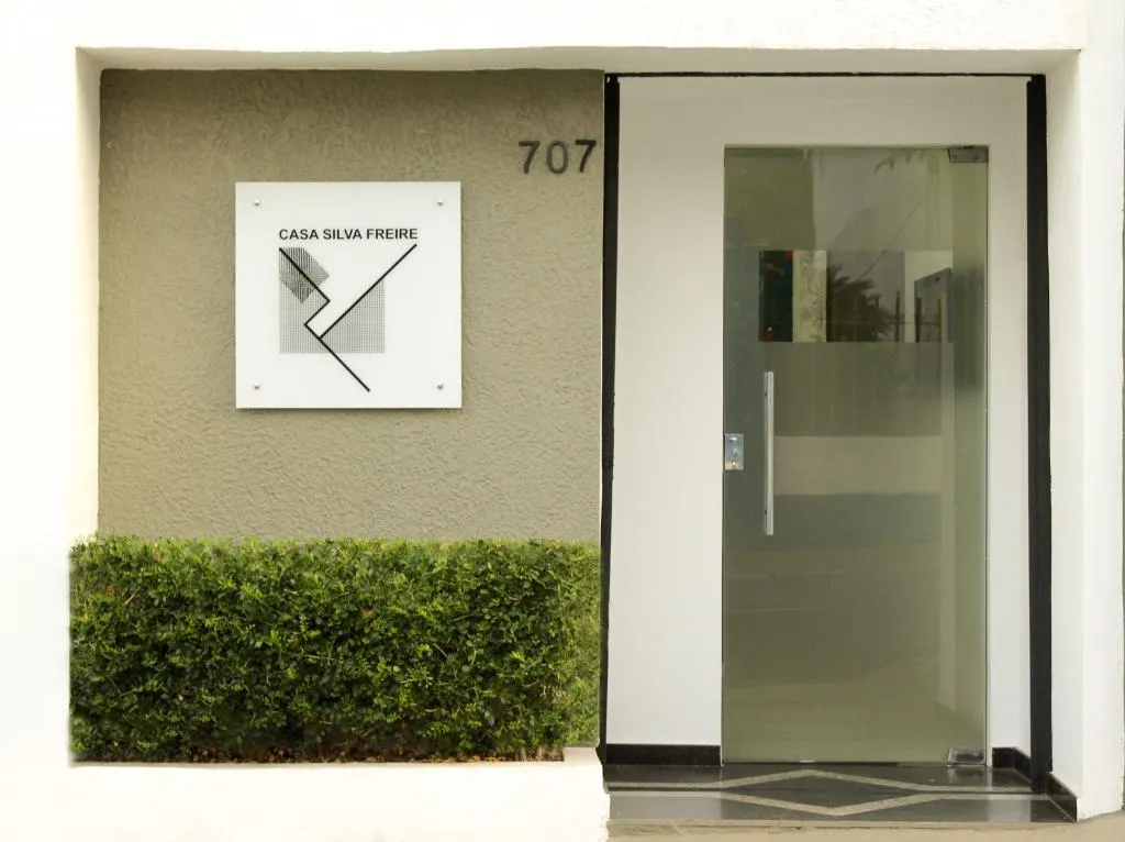 Oficinas de poesia com Nicolas Behr movimentam Casa Silva Freire em Cuiabá