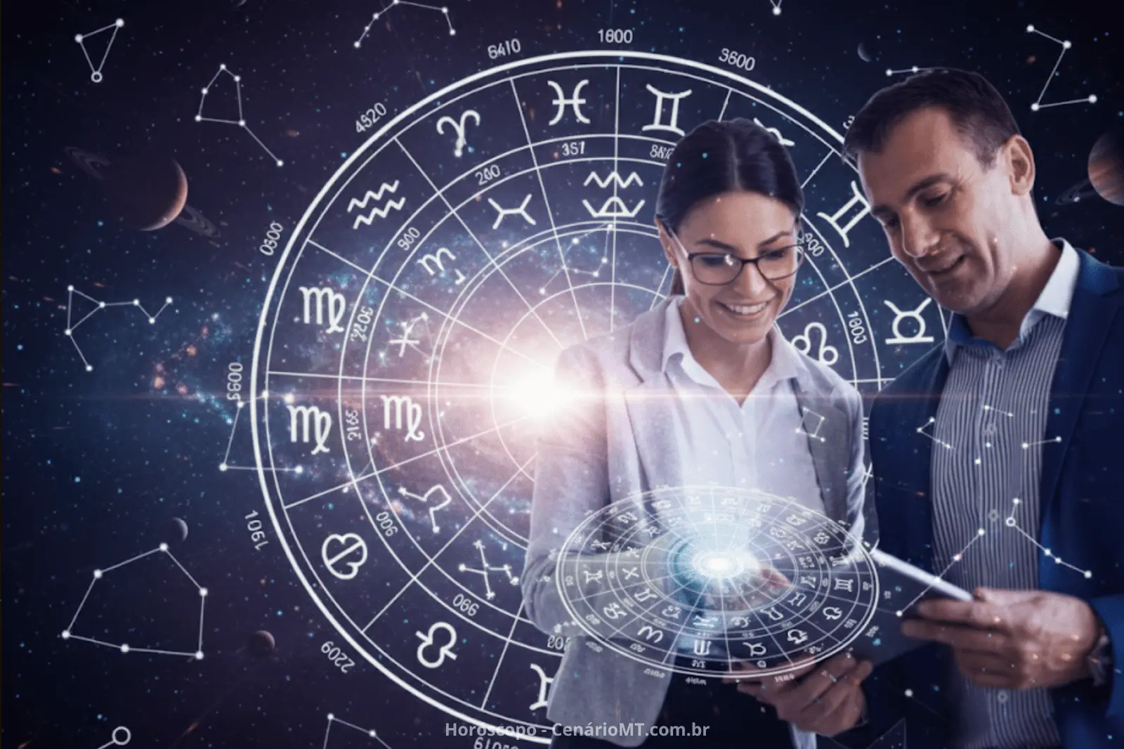 Casal em reunião empresarial