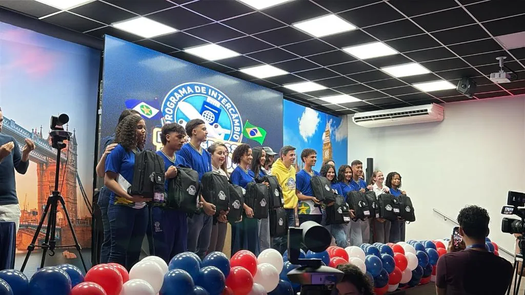 Estudantes de Mato Grosso se preparam para intercâmbio de inglês na Inglaterra