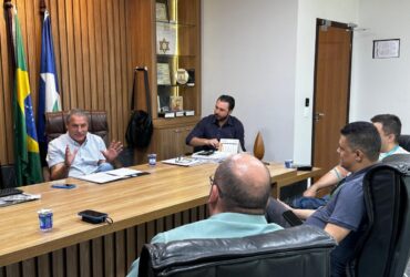 Com diretor da Energisa prefeito e vice avaliam a infraestrutura energetica de Sorriso