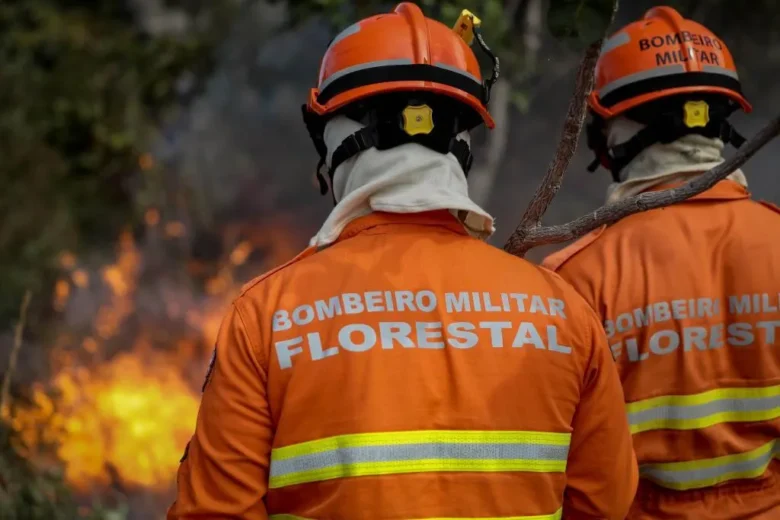 Incêndios florestais mobilizam combate em Chapada dos Guimarães e cidades de Mato Grosso